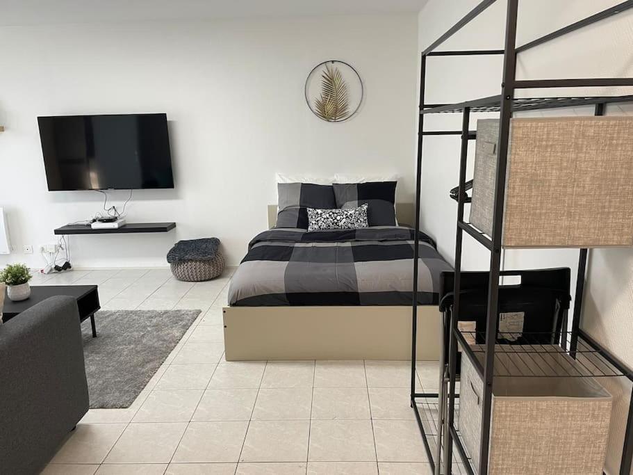 Appartement Cosy Proche Paris Ле Бурже Екстериор снимка
