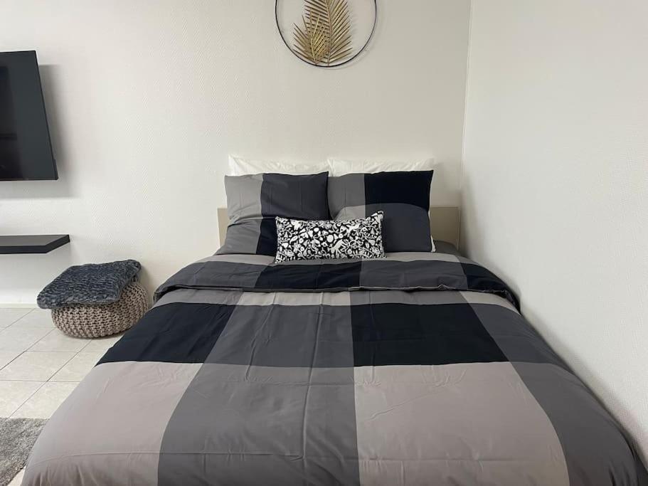 Appartement Cosy Proche Paris Ле Бурже Екстериор снимка
