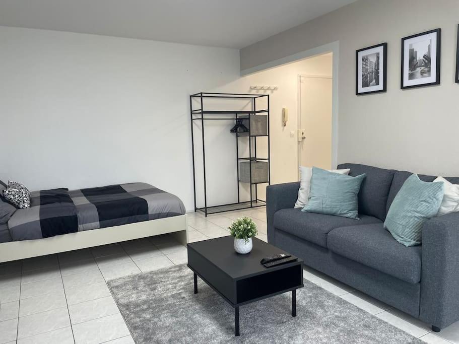 Appartement Cosy Proche Paris Ле Бурже Екстериор снимка